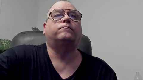 YourBannana1 online show from March 3, 4:35 pm