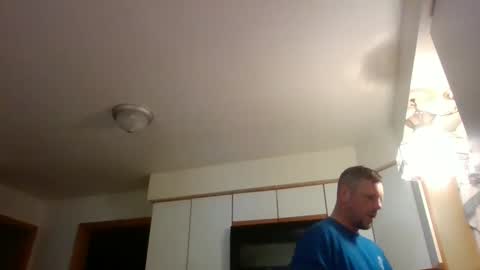 scottydoesntknow0 online show from January 16, 2:19 am