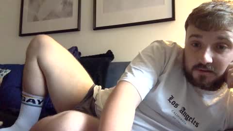 Snapshot of scottysubcub chatting on November 15, 1:51 pm Scotty The Sub Cub online show from November 15, 1:51 pm