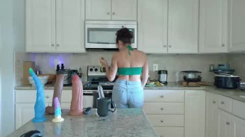 Scout has fun online show from April 17, 1:58 pm