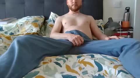 scruffy_london online show from November 1, 9:55 am