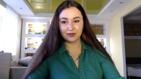 Snapshot of sea_cocktail chatting on December 6, 10:05 am Elizabeth online show from December 6, 10:05 am