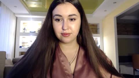 Snapshot of sea_cocktail chatting on December 6, 1:11 pm Elizabeth online show from December 6, 1:11 pm