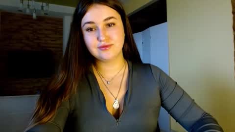 Snapshot of sea_cocktail chatting on December 5, 8:01 am Elizabeth online show from December 5, 8:01 am