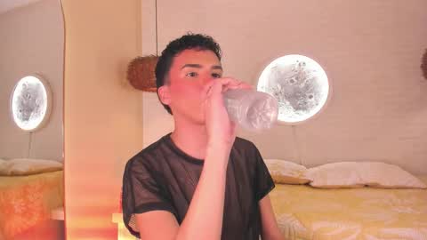 SEAN online show from January 13, 1:33 am