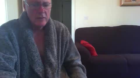 Snapshot of seakrait chatting on December 25, 9:02 am seakrait online show from December 25, 9:02 am