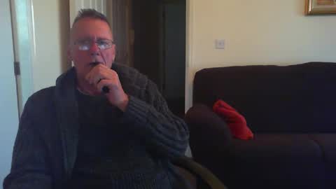 Snapshot of seakrait chatting on January 3, 8:43 am seakrait online show from January 3, 8:43 am