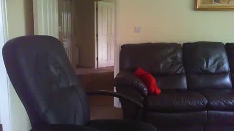 Snapshot of seakrait chatting on April 28, 6:51 am seakrait online show from April 28, 6:51 am