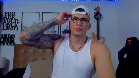 Snapshot of sean_carrera69 chatting on October 29, 5:14 pm Sean Carrera online show from October 29, 5:14 pm