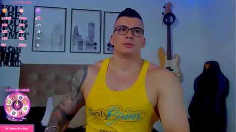 Snapshot of sean_carrera69 chatting on December 17, 3:12 am Sean Carrera online show from December 17, 3:12 am