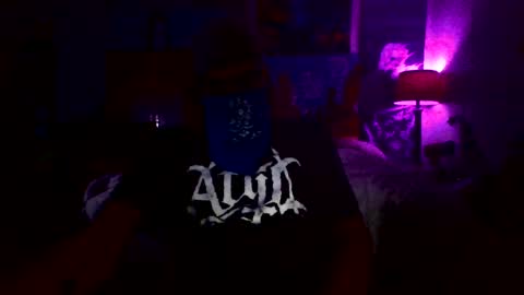 Snapshot of sean_gone chatting on July 18, 7:17 pm sean_gone online show from July 18, 7:17 pm