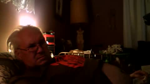 Snapshot of seanstiffy3916 chatting on November 25, 2:22 am seanstiffy3916 online show from November 25, 2:22 am