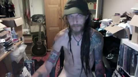 Snapshot of seasidesteve71 chatting on July 25, 12:42 am seasidesteve71 online show from July 25, 12:42 am