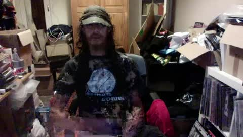 Snapshot of seasidesteve71 chatting on July 26, 1:58 am seasidesteve71 online show from July 26, 1:58 am