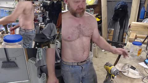Snapshot of seattlemanwhore chatting on December 9, 5:19 pm Seattlemanwhore online show from December 9, 5:19 pm