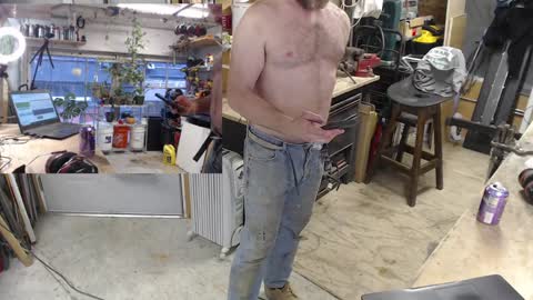 Snapshot of seattlemanwhore chatting on December 9, 8:54 pm Seattlemanwhore online show from December 9, 8:54 pm