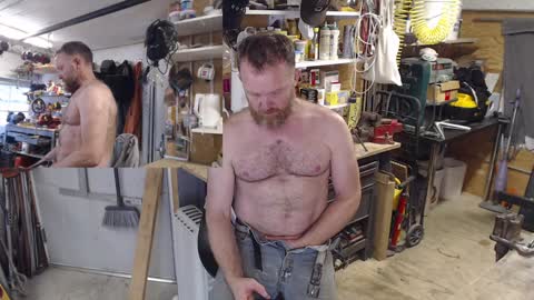Snapshot of seattlemanwhore chatting on December 14, 8:18 pm Seattlemanwhore online show from December 14, 8:18 pm