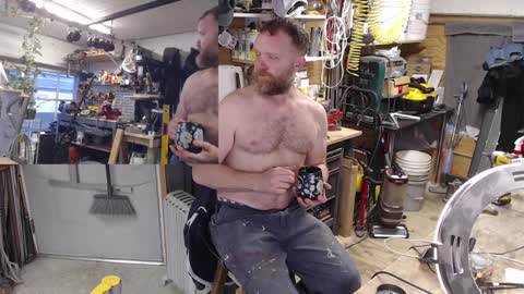 Snapshot of seattlemanwhore chatting on December 16, 7:00 pm Seattlemanwhore online show from December 16, 7:00 pm