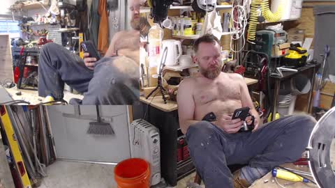 Snapshot of seattlemanwhore chatting on December 17, 8:21 pm Seattlemanwhore online show from December 17, 8:21 pm