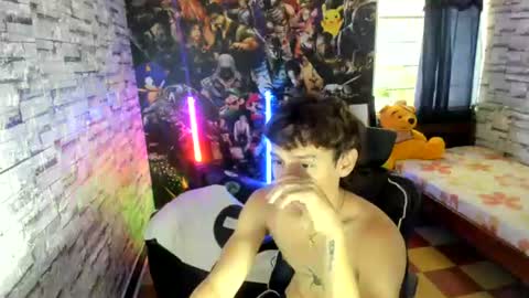 Snapshot of sebas_jusa chatting on July 3, 2:34 pm sebas jusa online show from July 3, 2:34 pm