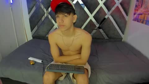 Snapshot of sebas_pretty7 chatting on November 28, 12:41 pm sebas_pretty7 online show from November 28, 12:41 pm