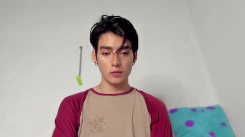 Snapshot of sebas_rosse chatting on December 8, 10:14 pm sebastian online show from December 8, 10:14 pm