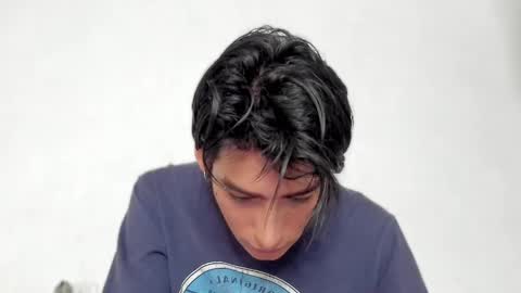 Snapshot of sebas_rosse chatting on December 12, 4:53 pm sebastian online show from December 12, 4:53 pm