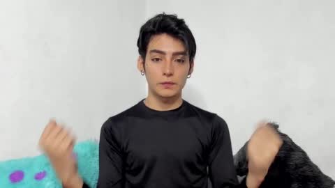 Snapshot of sebas_rosse chatting on December 13, 10:55 pm sebastian online show from December 13, 10:55 pm