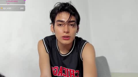 Snapshot of sebas_rosse chatting on December 15, 3:34 am sebastian online show from December 15, 3:34 am