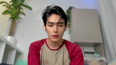 Snapshot of sebas_rosse chatting on January 9, 4:30 am sebastian online show from January 9, 4:30 am