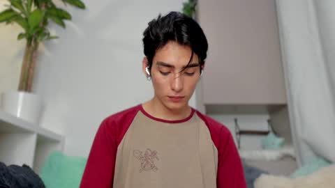 Snapshot of sebas_rosse chatting on January 10, 4:01 am sebastian online show from January 10, 4:01 am