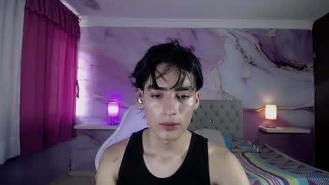 Snapshot of sebas_rosse chatting on March 10, 5:07 pm sebastian online show from March 10, 5:07 pm