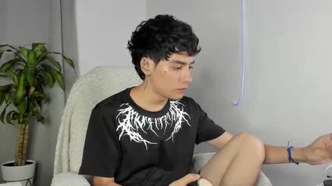 Snapshot of sebas_rosse chatting on September 24, 12:08 pm sebastian online show from September 24, 12:08 pm