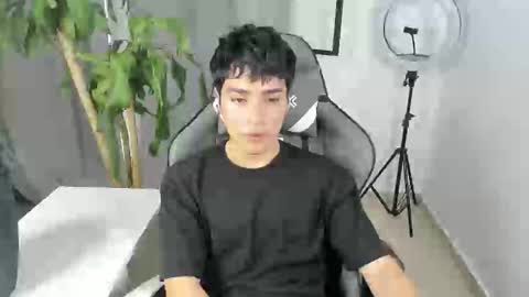 sebastian online show from January 8, 4:42 pm