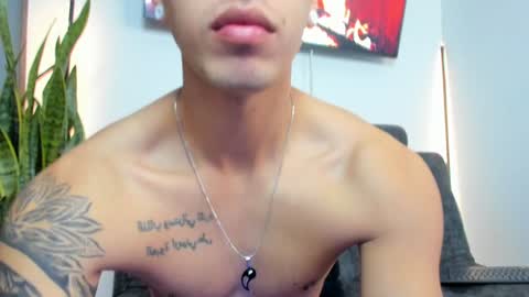 Snapshot of sebas_w01 chatting on February 2, 1:12 am sebastian online show from February 2, 1:12 am