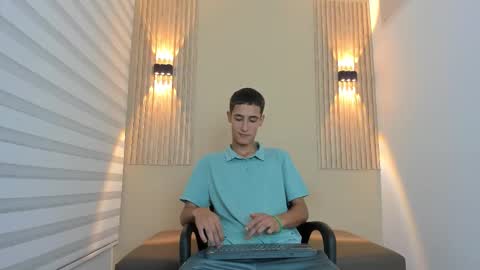 sebass_r online show from November 14, 7:23 pm