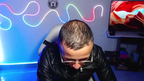 Sebastian online show from October 31, 11:39 pm