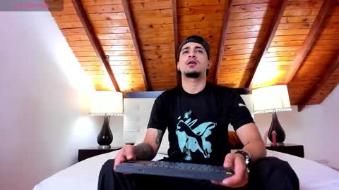 Snapshot of sebastian_berne chatting on October 26, 7:31 pm Sebastian Berne online show from October 26, 7:31 pm