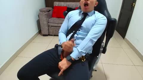 juan  sebastian online show from February 12, 1:37 pm