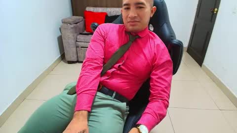 juan  sebastian online show from February 16, 6:43 pm