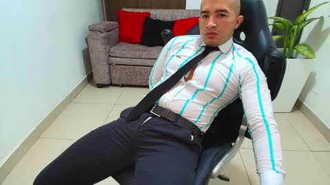 juan  sebastian online show from February 23, 3:51 pm