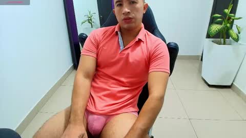 Snapshot of sebastian_oconnor77 chatting on April 22, 1:01 pm juan sebastian online show from April 22, 1:01 pm