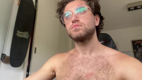 Snapshot of sebasvalentinos chatting on March 3, 1:06 pm sebasvalentinos online show from March 3, 1:06 pm