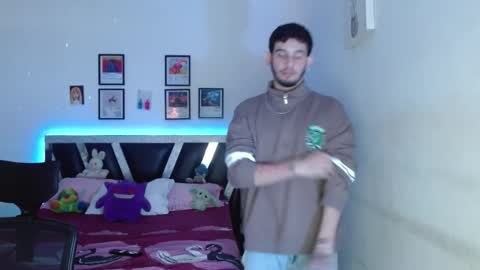 Sebas online show from February 25, 9:24 pm