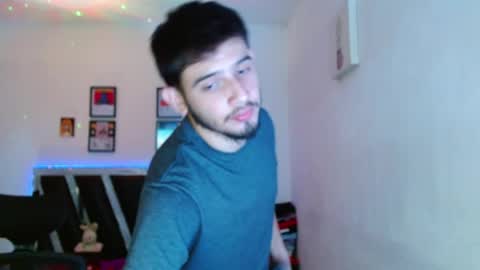 Snapshot of sebasxxl12 chatting on May 9, 9:53 pm Sebas online show from May 9, 9:53 pm