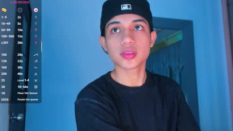 Sebastian online show from December 19, 8:49 pm