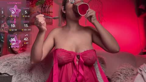 Snapshot of sebilone chatting on November 16, 3:17 pm Hennriette and Sebastian online show from November 16, 3:17 pm