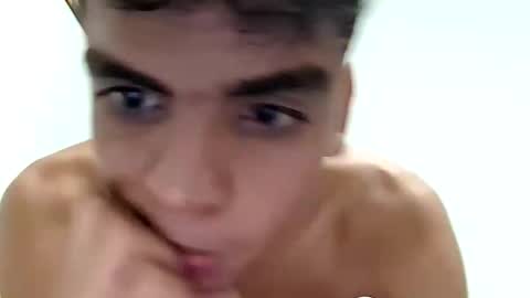 Snapshot of sebporta chatting on December 22, 5:37 am sebporta online show from December 22, 5:37 am