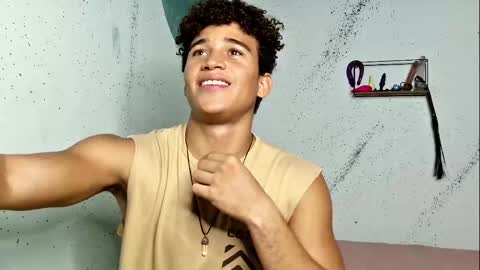 Snapshot of second_kai chatting on December 9, 12:01 am kai online show from December 9, 12:01 am