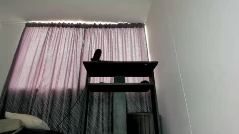 Snapshot of secret_daniell1 chatting on February 25, 3:16 pm Daniela online show from February 25, 3:16 pm